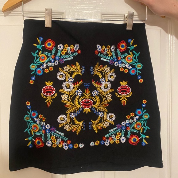 SHEIN Skirt. Medium. - Picture 1 of 3